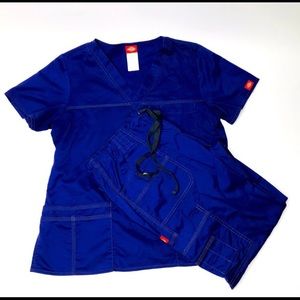 Dickies Women’s Scrub Set Size M/MP
